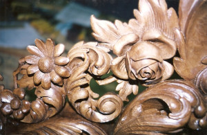 DETALLE FLORAL CABECERO